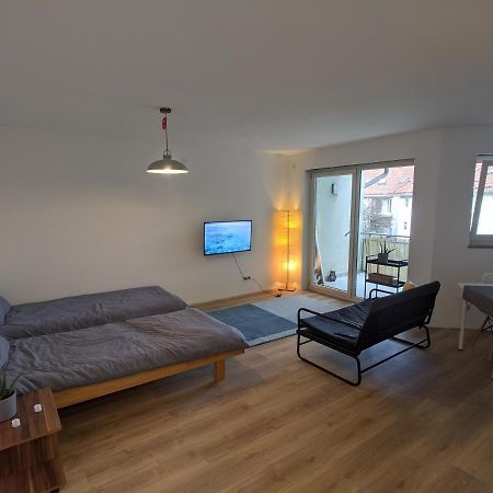 Ideales Messe Appartment 15Min Fahrtweg 特克下的基希海姆 外观 照片