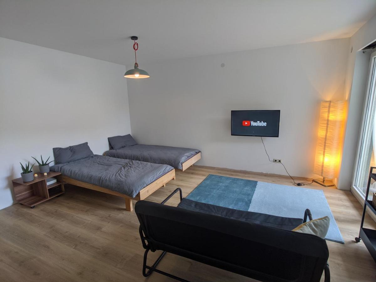 Ideales Messe Appartment 15Min Fahrtweg 特克下的基希海姆 外观 照片