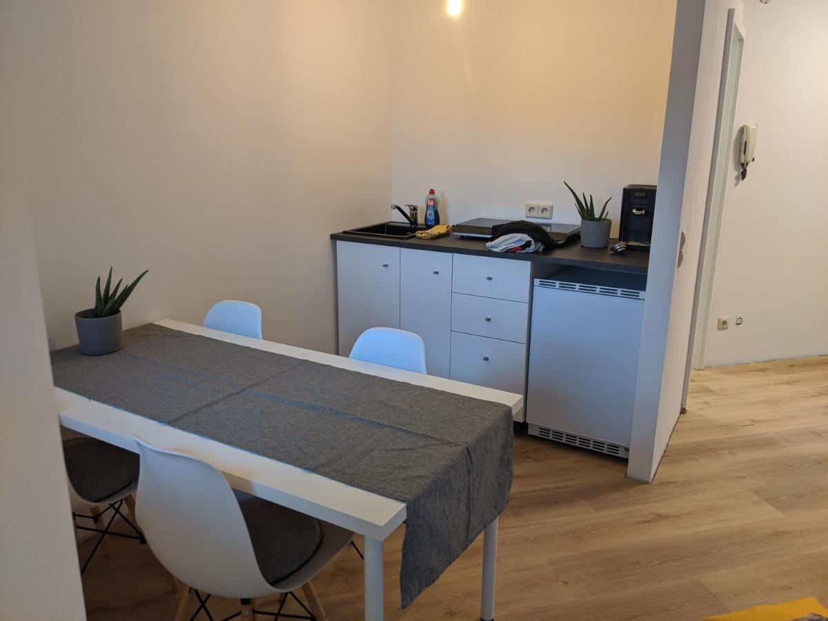 Ideales Messe Appartment 15Min Fahrtweg 特克下的基希海姆 外观 照片