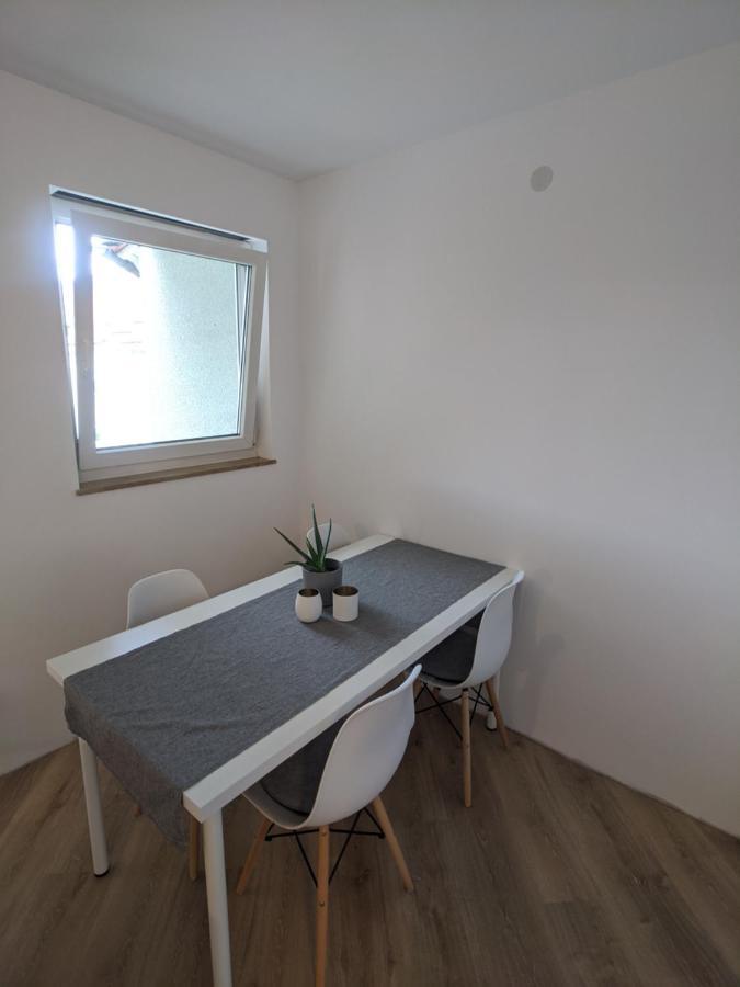Ideales Messe Appartment 15Min Fahrtweg 特克下的基希海姆 外观 照片