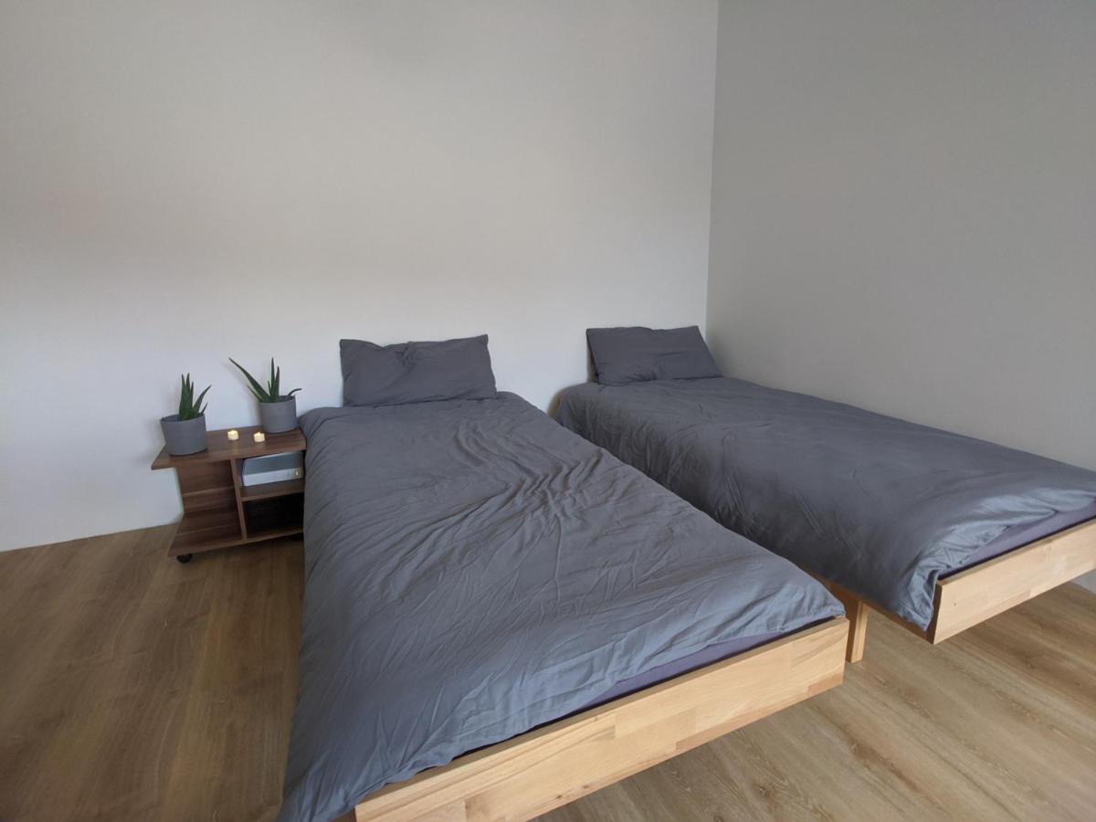 Ideales Messe Appartment 15Min Fahrtweg 特克下的基希海姆 外观 照片